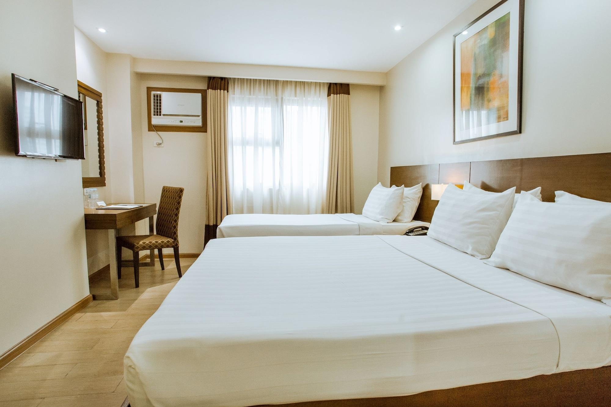 סבו Golden Prince Hotel & Suites מראה חיצוני תמונה