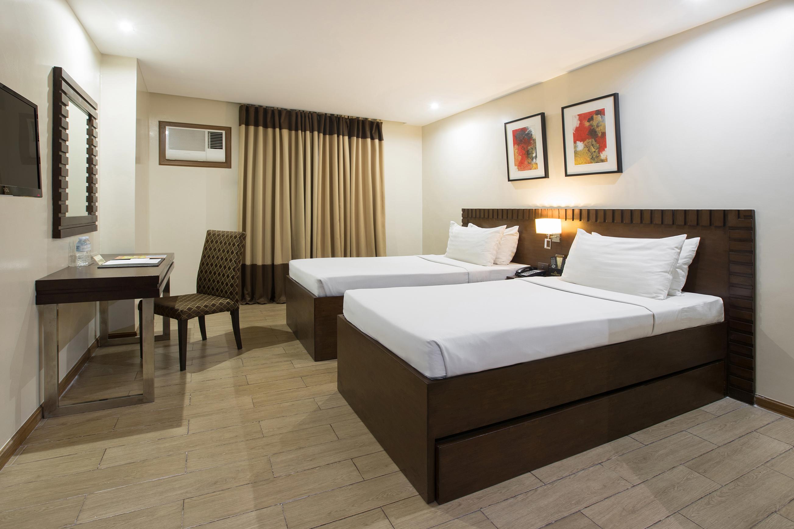 סבו Golden Prince Hotel & Suites מראה חיצוני תמונה