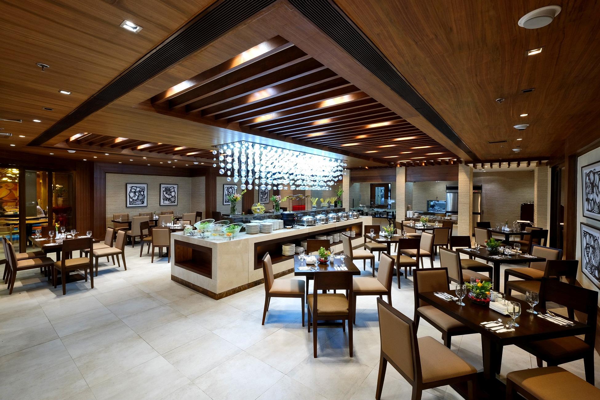 סבו Golden Prince Hotel & Suites מראה חיצוני תמונה