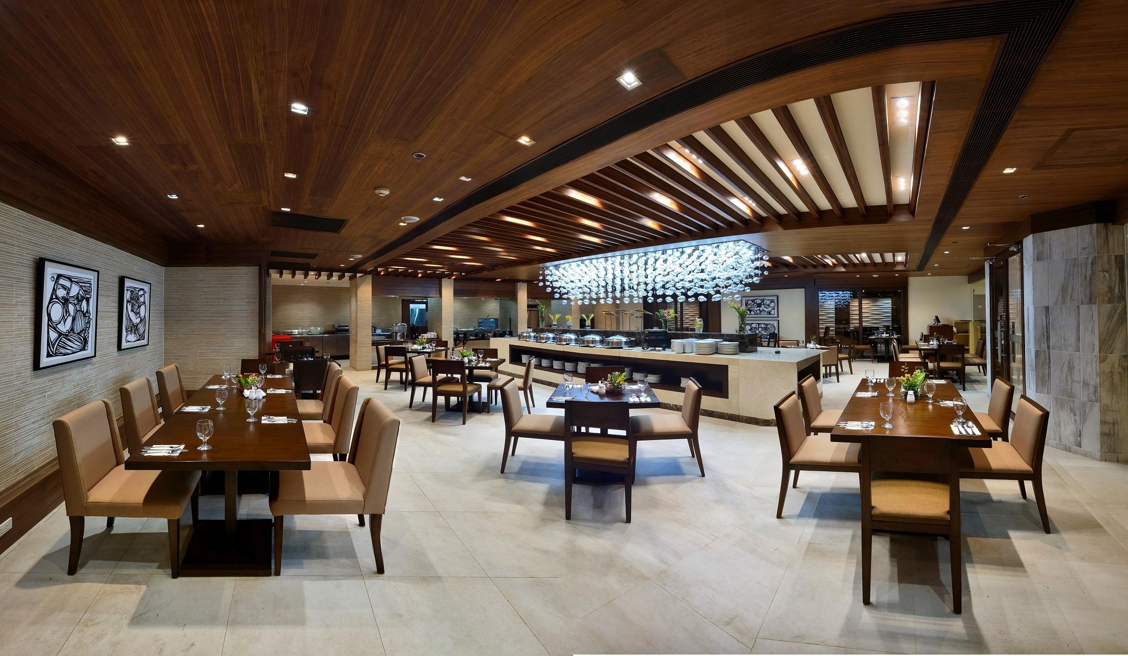 סבו Golden Prince Hotel & Suites מראה חיצוני תמונה