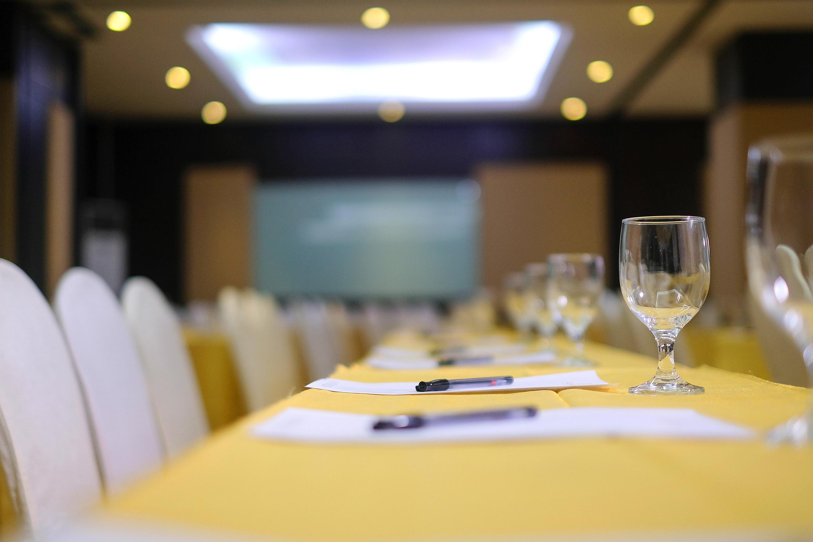 סבו Golden Prince Hotel & Suites מראה חיצוני תמונה