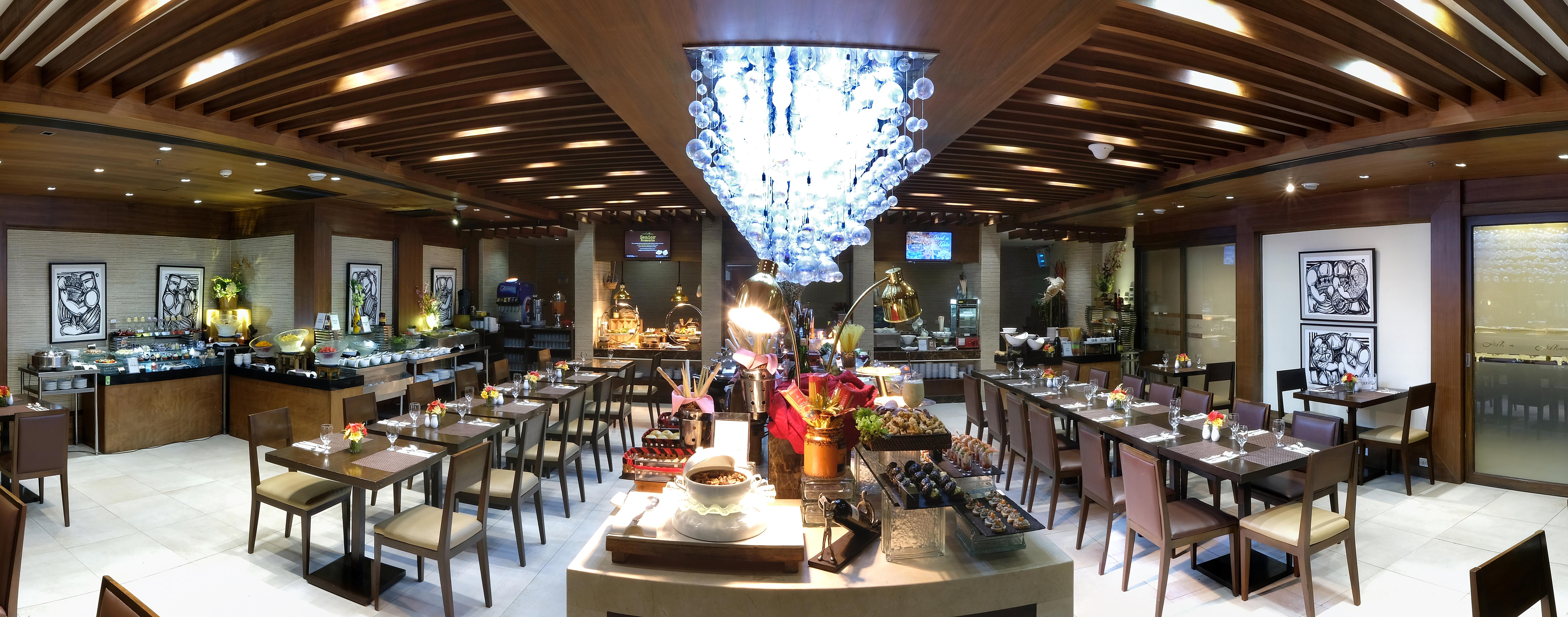 סבו Golden Prince Hotel & Suites מראה חיצוני תמונה