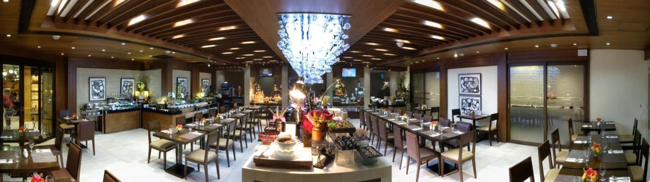 סבו Golden Prince Hotel & Suites מראה חיצוני תמונה