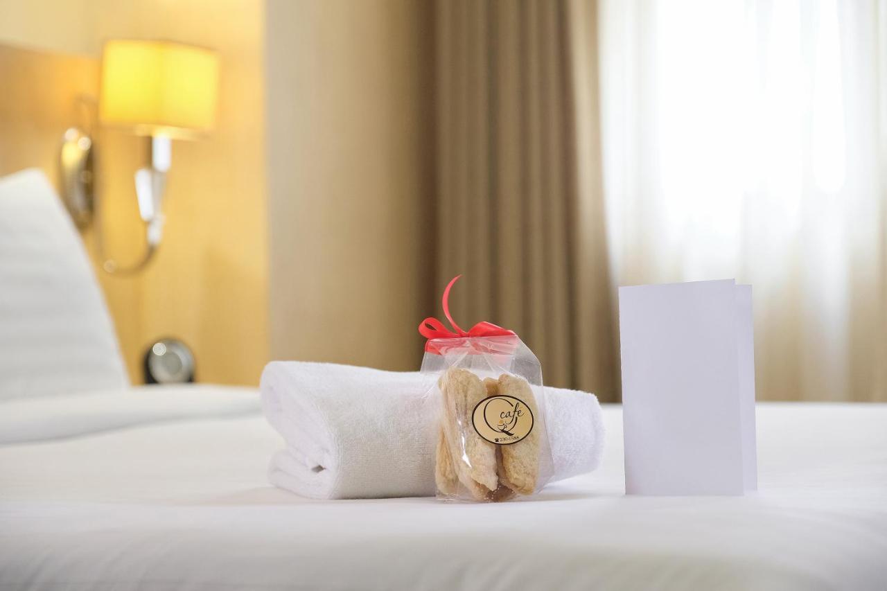 סבו Golden Prince Hotel & Suites מראה חיצוני תמונה