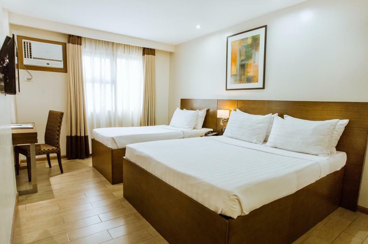 סבו Golden Prince Hotel & Suites מראה חיצוני תמונה